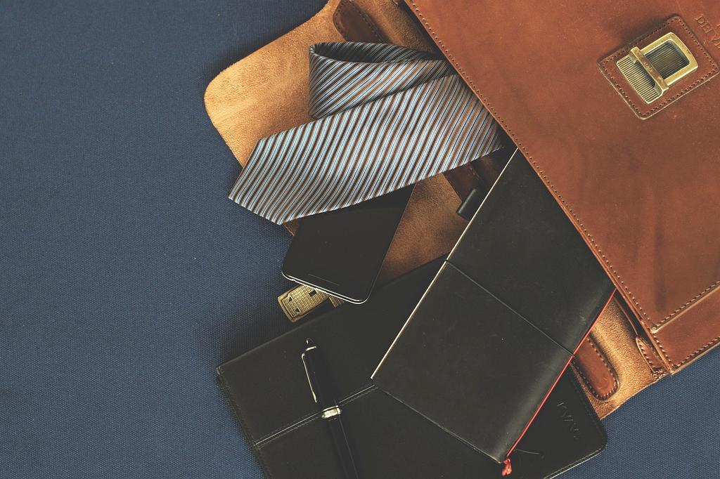 Daily expense log notebook